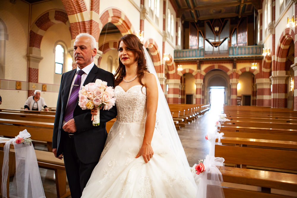 Lisa Mark Wedding Bridal Shooting Couple Europe Abroad