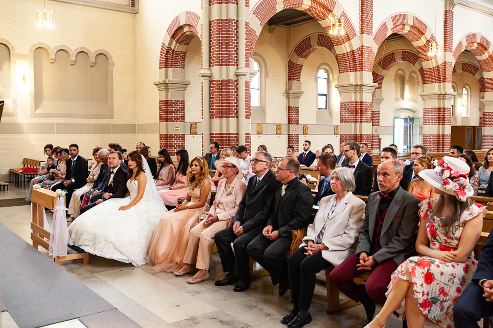Lisa Mark Wedding Bridal Shooting Couple Europe Abroad
