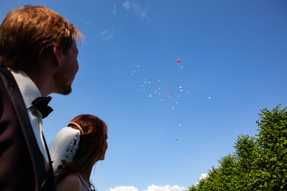 Lisa Mark Wedding Bridal Shooting Couple Europe Abroad